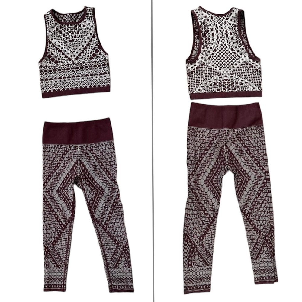 Yoga Set Longline Sports Bra and Leggings Burgundy and White Print XS/S